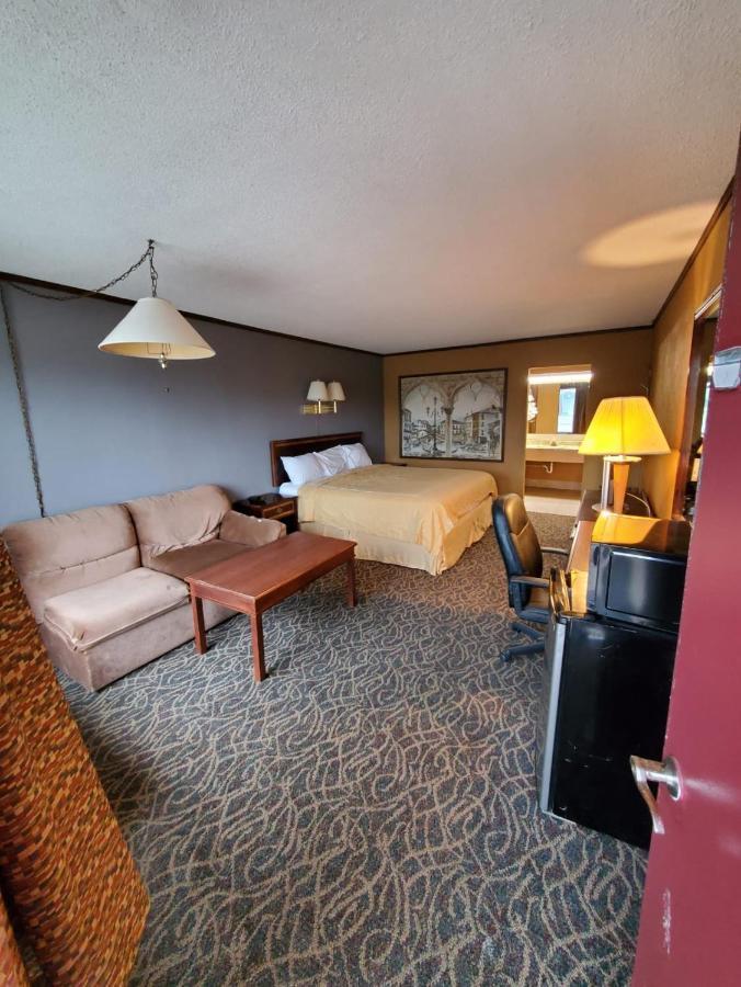 Gray Plaza Motel West Frankfort Exteriér fotografie
