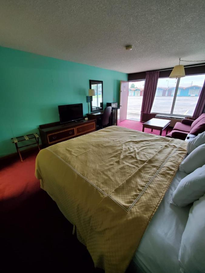 Gray Plaza Motel West Frankfort Exteriér fotografie